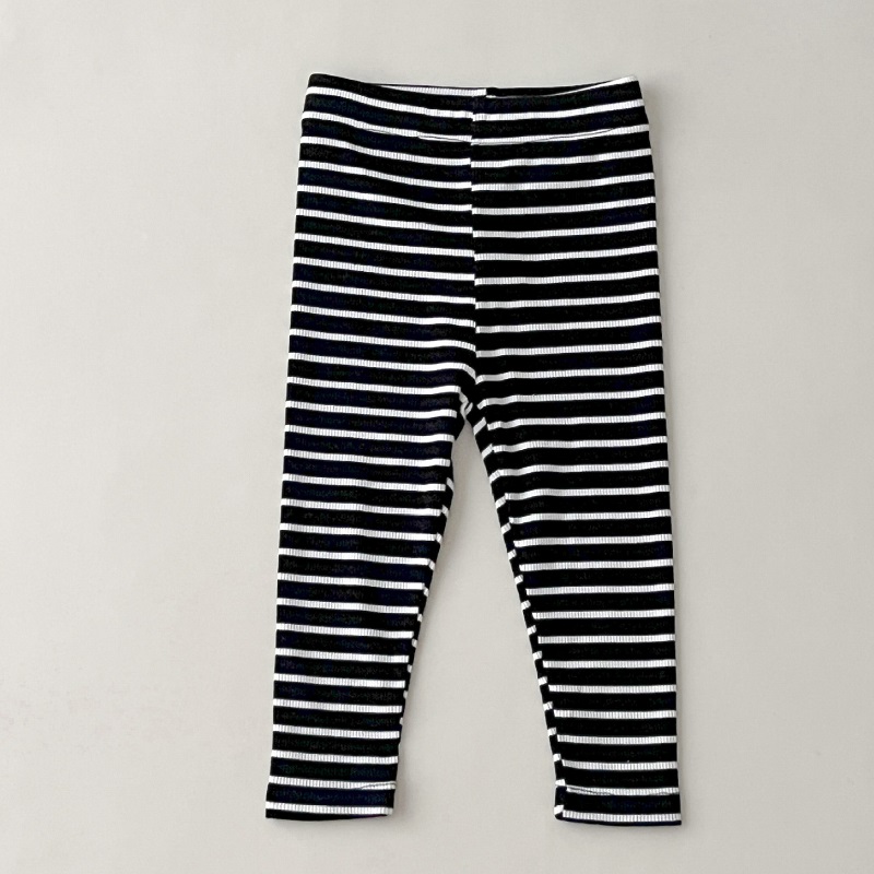 Vêtements pour bébés de 0 à 6  - Baby Clothing Essentials avis et prix