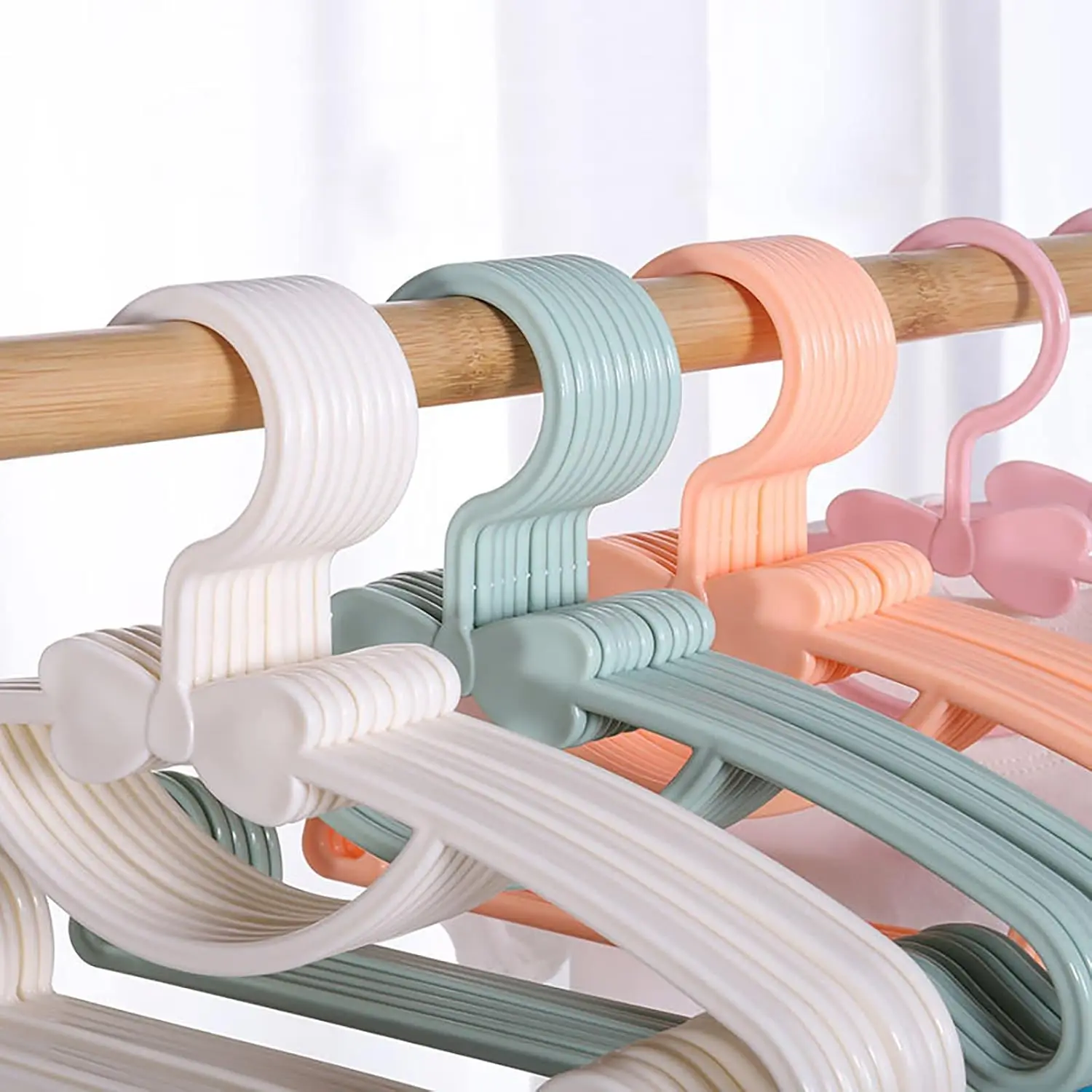 Porte-vêtements pour bébés en  - Baby Clothing Hangers avis et prix